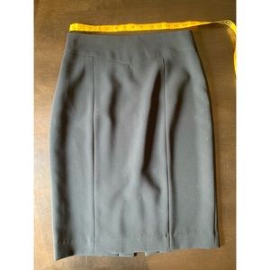 Women’s Jones New York skirt.